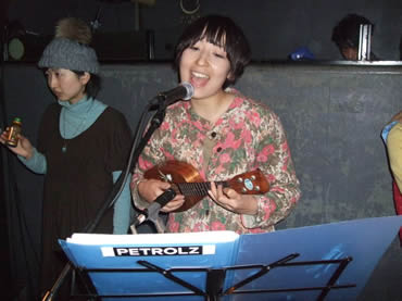 しのはらくん、まゆちゃん、はじめくんとのライブ。<br />
